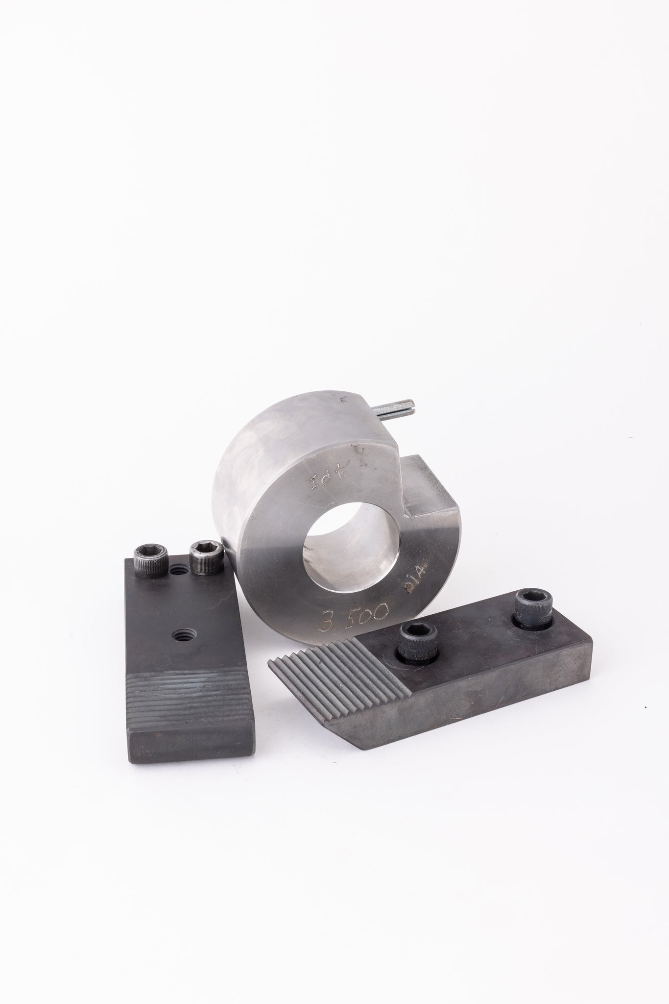 API 3.50" Diameter Die Post Kit